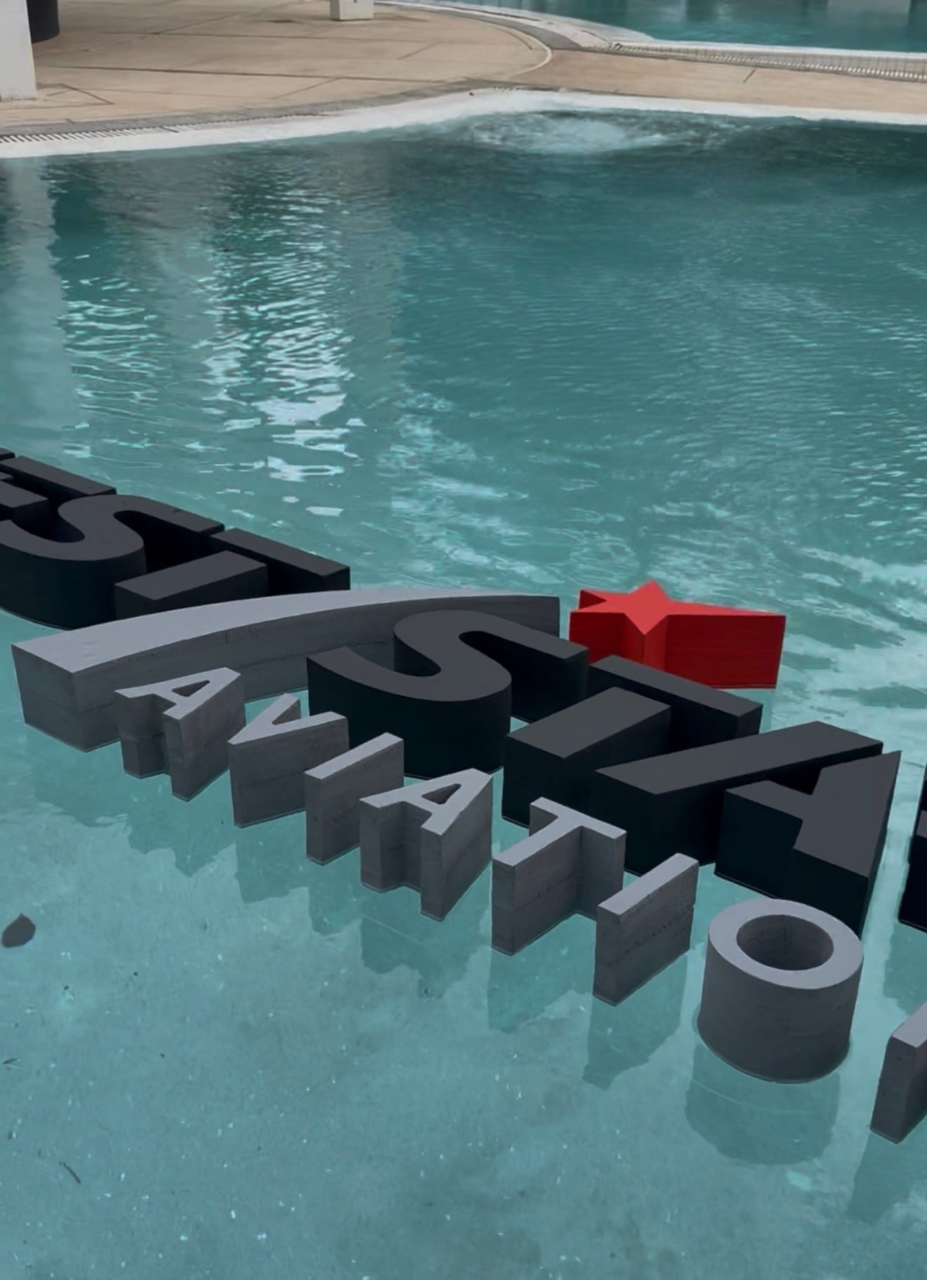 Custom Floating Pool Letters Img 8157