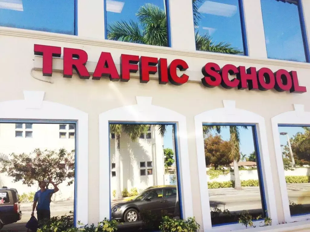 Illuminated Business Sign In Coral Gables Custom Channel Letter Signs With Raceway