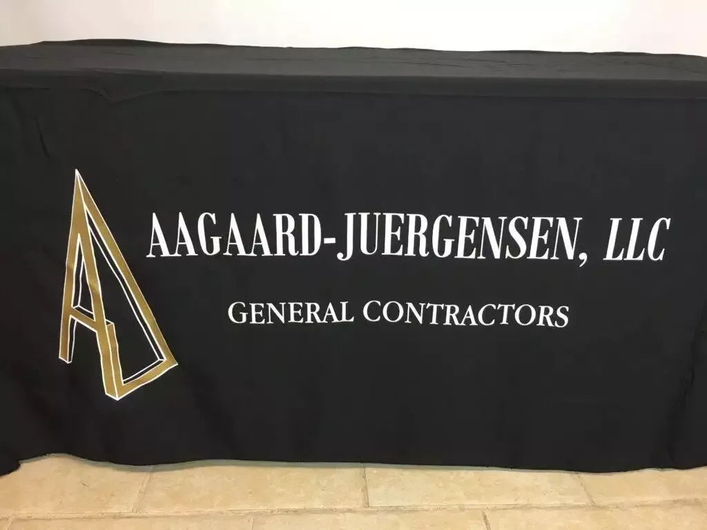 Custom Imprinted Table Covers (6)