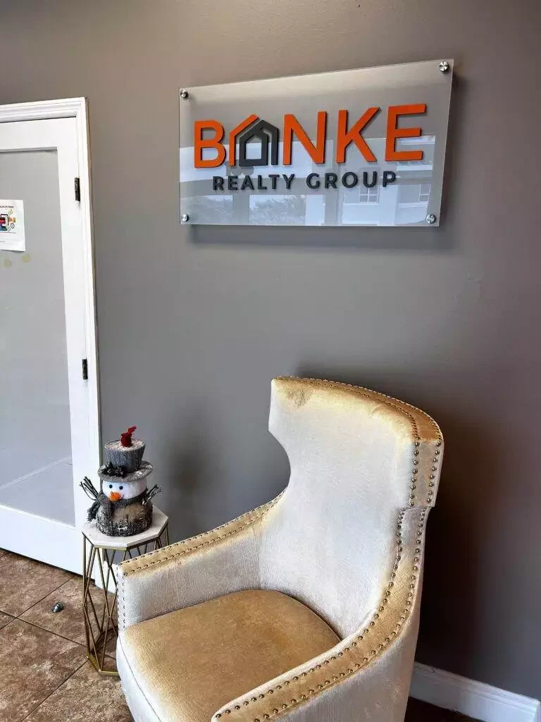 3D Acrylic Stand Off Sign With Raised Acrylic Letters And Frosted Backing