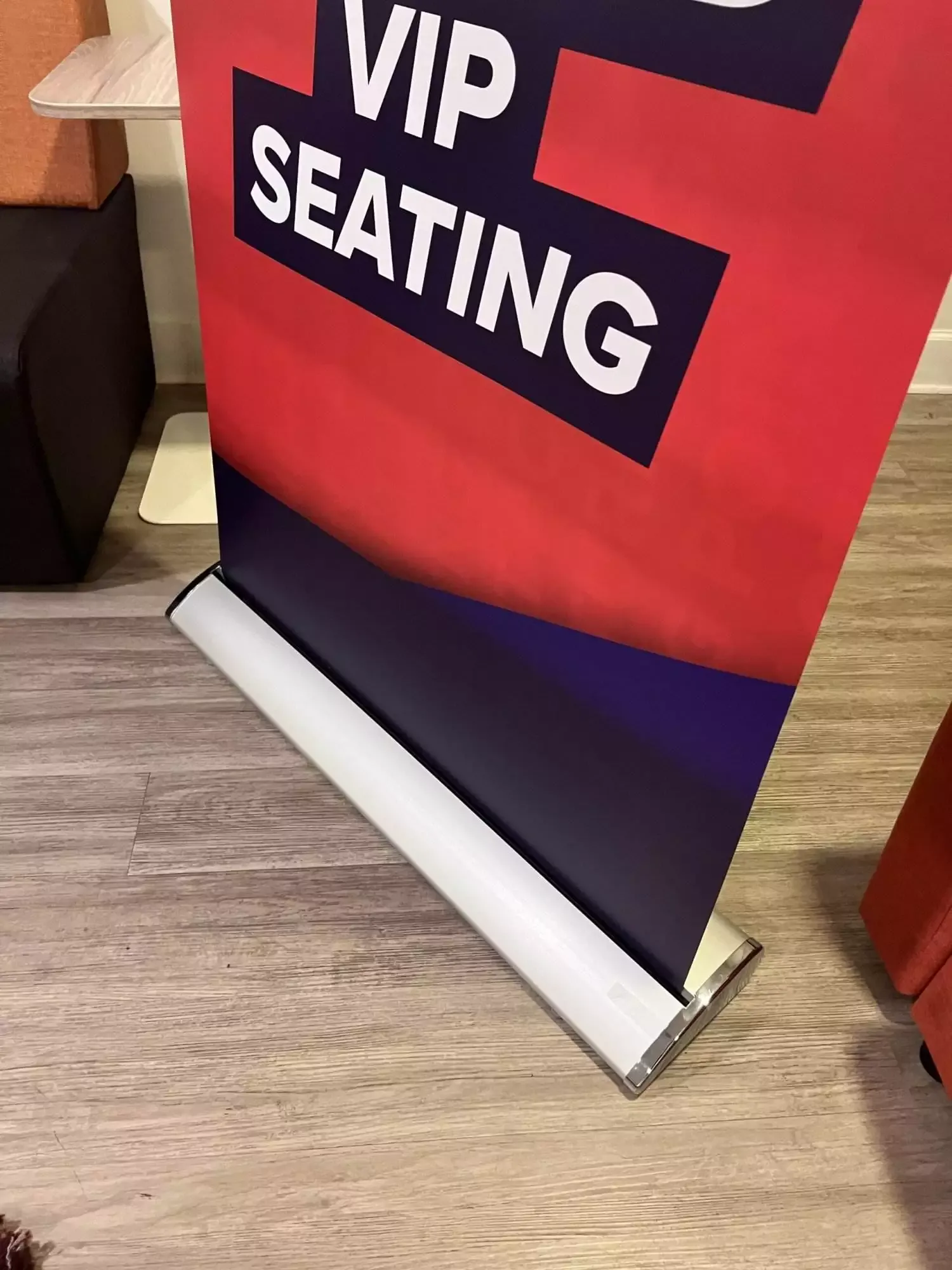 Retractable Banner Stand Gallery Slide