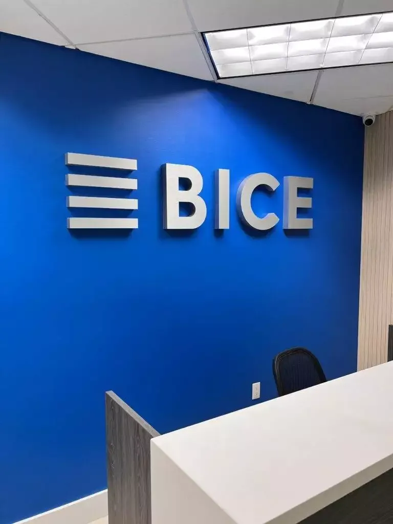3D Logo Interior Office Signage For Downtown Miami Businesses Fabricated Channel Letter Signs With Brushed Metal Face (25)