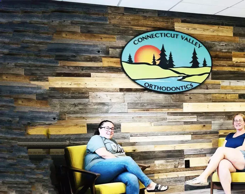 Multilayer Oval Full Color Acrylic Lobby Sign 23 1 Scaled