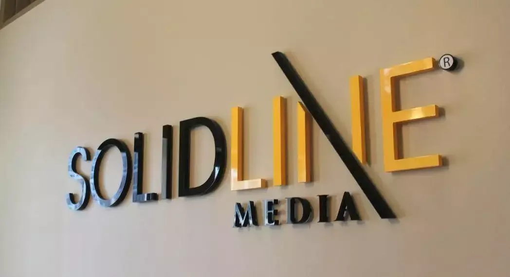 Exploring ⁣The Advantages Of ‍Acrylic Signage In‍ Business