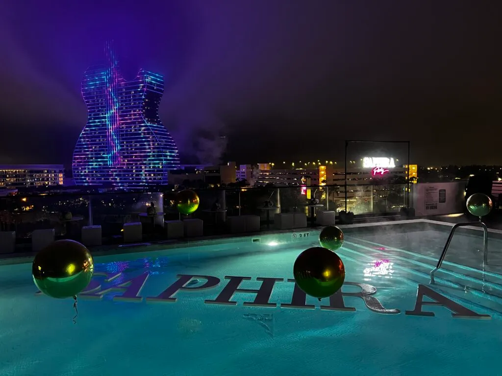 Custom Floating Pool Letters In Miami Hardrock (1)