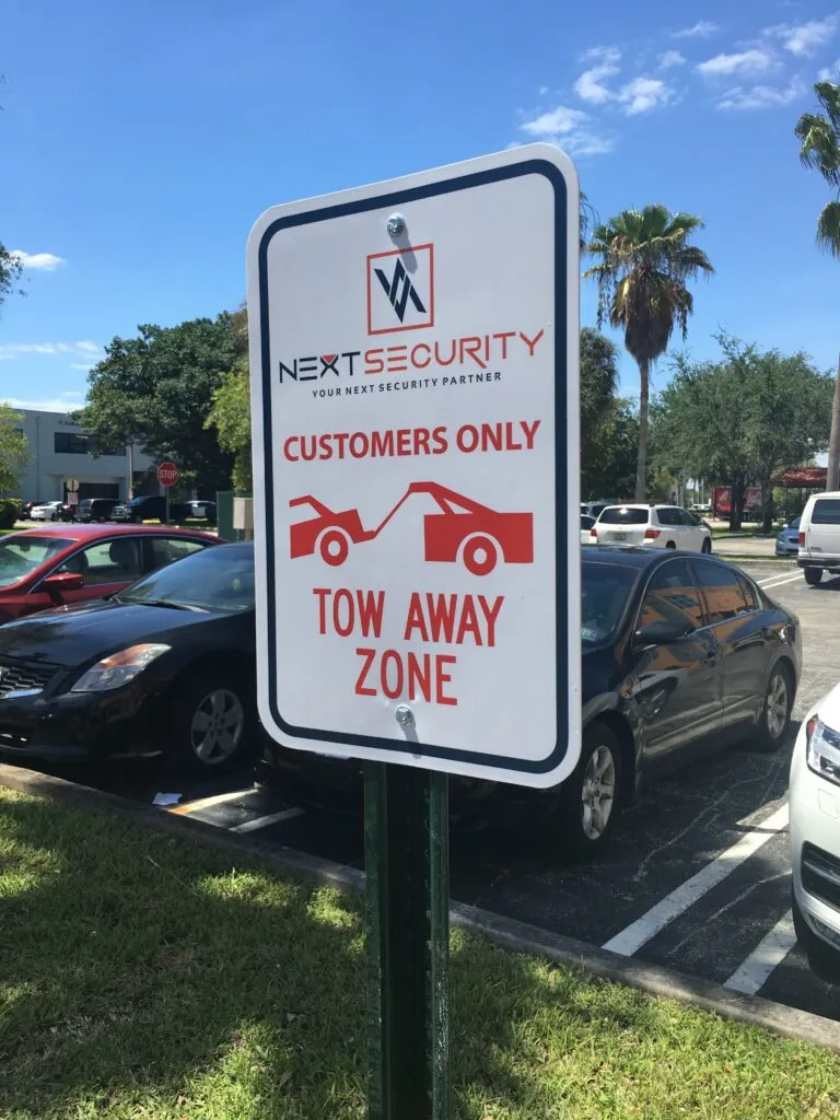 Parking-Lot-Signage-For-Businesses-Miami