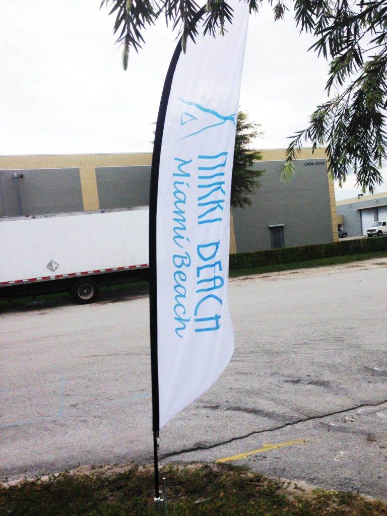 Custom Feather Flags Custom Feather Flags 4