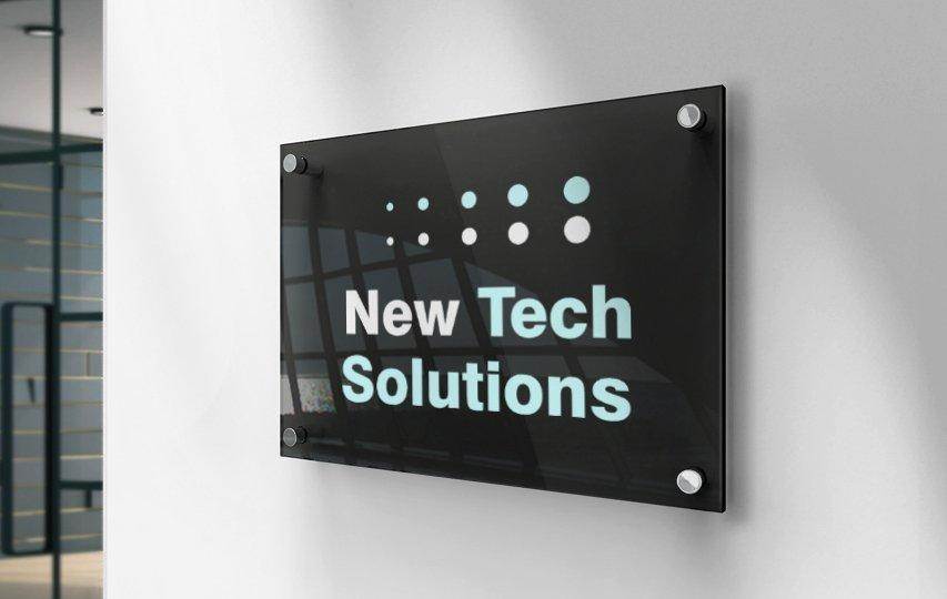 Exploring The Durability Of Acrylic Signs In Outdoor Environments